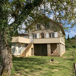  Hébergement de vacances Les Clés Des Champs Côté Jardin